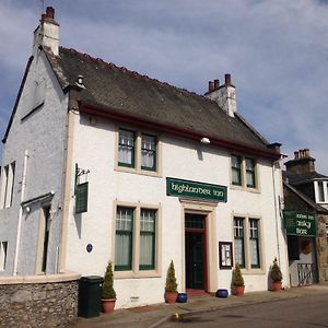 Highlander Inn